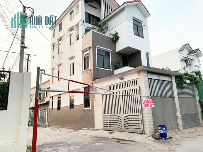 HƠN 104M2, NGANG 6M, HẺM XE TẢI TRÁNH THẠNH LỘC Q12, 2 TẦNG BTCT, KHÔNG LỘ GIỚI CHỈ HƠN 3 TỶ.