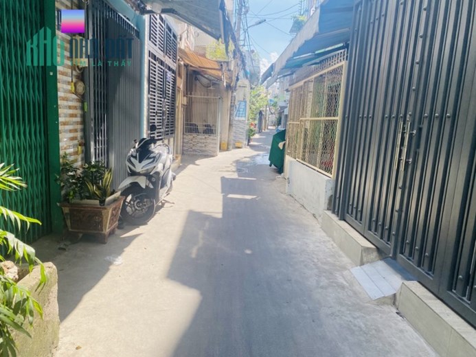 Bán nhà cũ khu nội đô Cư Xá Phú Lâm A Quận 6 33m2 HXH chỉ nhỉnh 4 tỷ thương lượng.