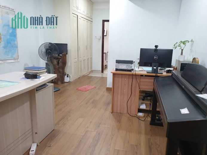 Ngộp Bank nhà bán Trần Hưng Đạo Quận 5 HXH  4 tầng BTCT 56m2 chỉ 13 tỷ