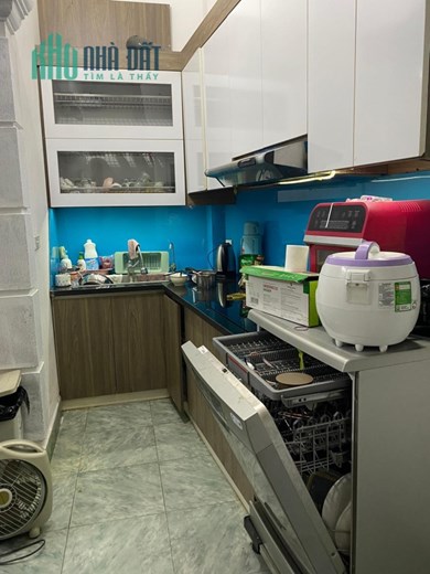 Giáp Bát - Hoàng Mai 41m2, ngõ nông, ô tô tránh cách 20m, giá nhỉnh 3.5 tỷ.