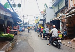 Bán nhà mới 2 tầng BTCT HXH ngay chợ Bình Long Bình Tân 40m2 ngang 4m nhỉnh 3 tỷ.