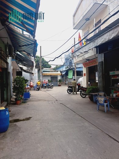Bán nhà mới 2 tầng BTCT HXH ngay chợ Bình Long Bình Tân 40m2 ngang 4m nhỉnh 3 tỷ.