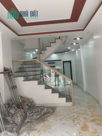 Bán nhà đường Khúc Thừa Dụ, diện tích 56m 3 tầng, mới tinh, GIÁ 2.45 tỉ