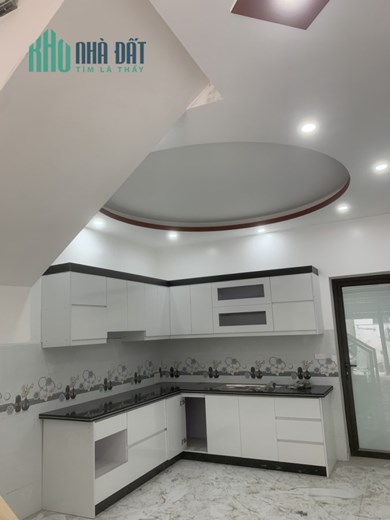 Bán nhà đường Khúc Thừa Dụ, diện tích 56m 3 tầng, mới tinh, GIÁ 2.45 tỉ