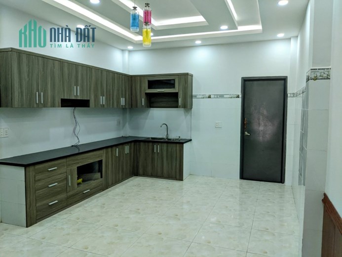 Siêu phẩm Tân Bình, ngay CC Phúc Yên, DTSD 200m2, ô tô vào nhà, chỉ 6.75 ty