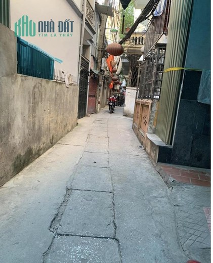 NHỈNH 4 TỶ SỞ HỮU NHÀ DỊCH VỌNG HẬU 4T x 45m2 – GẦN CÔNG VIÊN, YÊN TĨNH, AN NINH TỐT