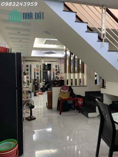 Nhà rẻ Bình Thạnh, vừa ở vừa cho thuê, 63m2, ngang rộng, chỉ 5 tỷ