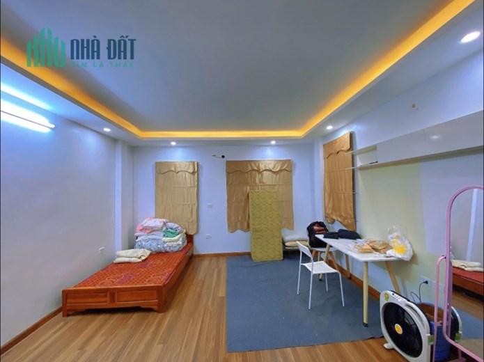Siêu ngon! Chùa Láng, ko lỗi gì, gần phố, gần hồ, ba gác tránh, 36m x 4T, chỉ 4.2 tỷ