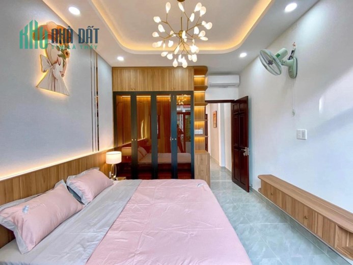 CÔ CHÚ CÔNG AN BÁN NHÀ CỰC HIẾM ĐƯỜNG TÂN SƠN GÒ VẤP, 42m2, 3 TẦNG, GIÁ 4,99 tỷ