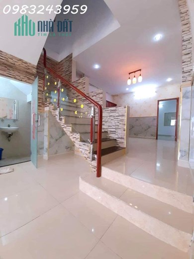 Nhà hẻm 5 Nơ Trang Long, Bình Thạnh, 61m2, 3 tầng, nhà đẹp, gần BV Gia Định