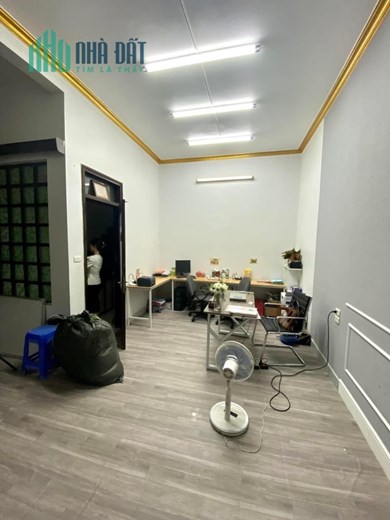 ⚜️ Bán nhà phân lô phố Đường Láng, Đống Đa, 50m2 5T MT 5.5m, Chỉ 11 Tỷ ⚜️