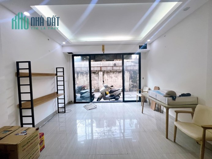 Chủ Bán Gấp Lô Góc - 2 Mặt tiền Ngõ Ô tô - Trung Tâm Cầu Giấy - Kinh Doanh Sầm Uất