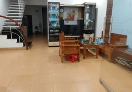 Nhà Lê Thị Tính kề mặt tiền, Ô tô đậu, 75m2, 2 tầng đẹp, 3.x tỷ
