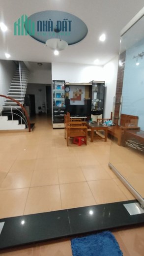 Nhà Lê Thị Tính kề mặt tiền, Ô tô đậu, 75m2, 2 tầng đẹp, 3.x tỷ