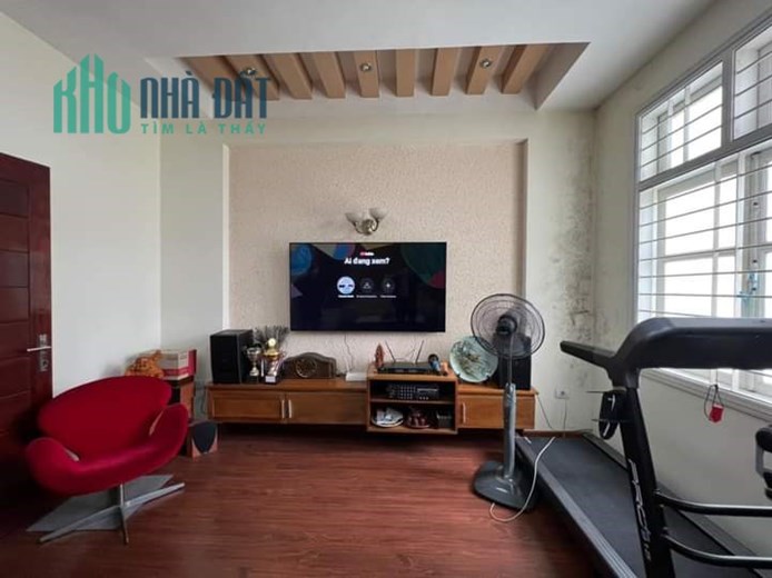Bán Nhà KĐT Mới Dịch Vọng 99m2 x 5 tầng , phân lô ô tô tránh vỉa hè rộng , an sinh đỉnh cao.
