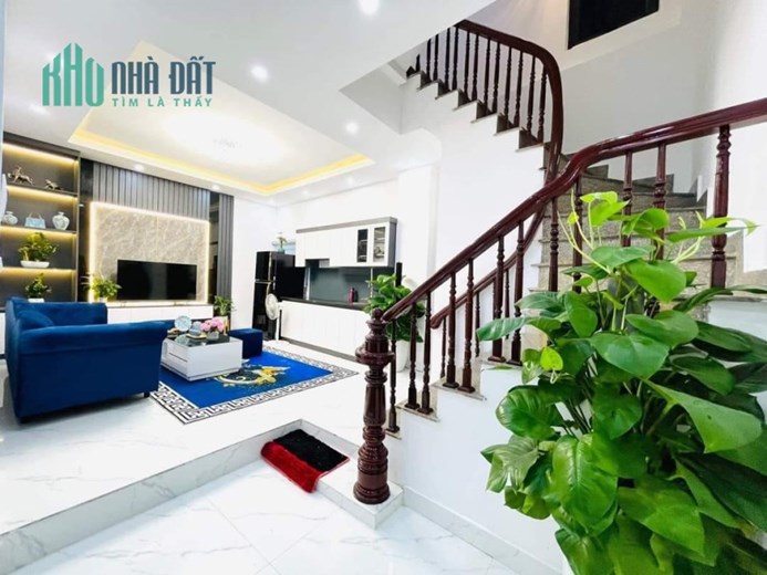 chính chủ bán nhà 5 tầng khu Xã Đàn - 3,1 tỷ như hình - 0364641141