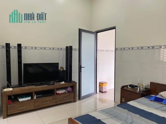 Bán nhà mặt tiền 2 tầng, 5x18m, ở và kinh doanh Tân Thới Hiệp, Quận 12