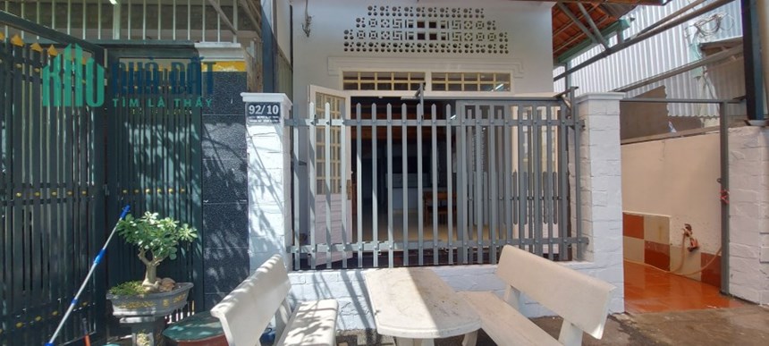 Chính chủ cho thuê nhà phố kề ngả tư Bình Phước, Thủ Đức