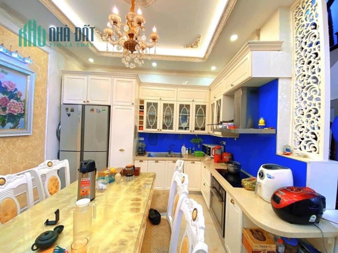 Bán nhà Xuân Thủy Cầu Giấy ô tô tránh 65m2 5 tầng mt8.3m chỉ 14.8 tỷ