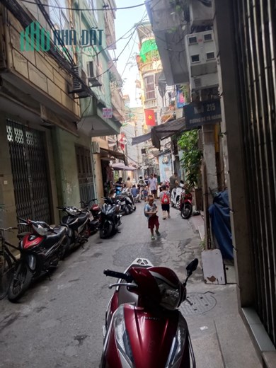 Ô TÔ 7 CHỖ QUA NHÀ - TRUNG TÂM QUẬN HAI BÀ TRƯNG - KINH DOANH - CHỈ 2,6TỶ