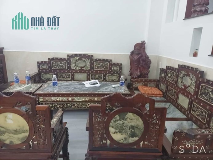 KHU VỰC HIẾM NHÀ BÁN .
BÁN NHÀ
