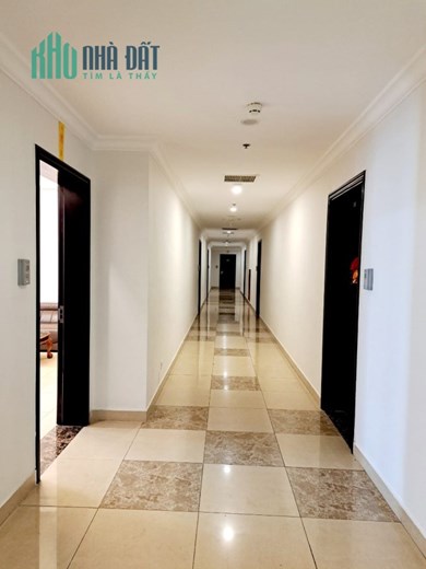 Cần Bán  Gấp Trong Tháng  Chung Cư R2 CC Royal city 72A Nguyễn Trãi - Thanh Xuân