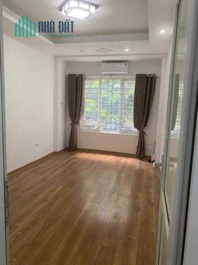 NHÀ ĐẸP PHÔ NAM DƯ Ở LUÔN - Ô TÔ ĐỖ SÁT NHÀ - TIỆN ÍCH ĐẦY ĐỦ
Diện tích 30m2x 4 tầng x mt 3.1m.