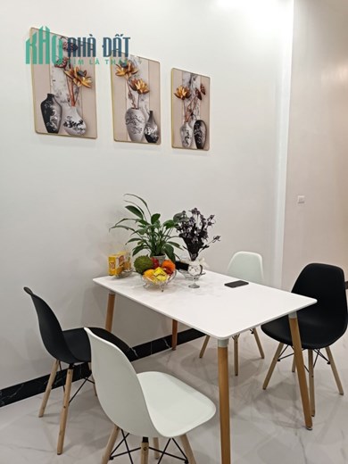 Bán Gấp Nhà 5 Tầng Tô Hiệu - Hà Đông Ô tô đỗ cửa giá cực sốc.Lh 0975100988.
