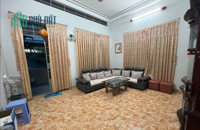Bán nhà diện tích 76,8m2 ngõ hẻm đường Đặng Tất, p.Vĩnh Hải, Nha TRang.