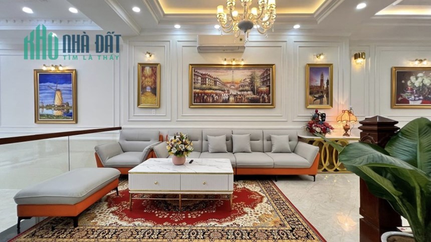 GẤP. NHÀ SIÊU PHẨM QUẬN 7, CHDV 5 TẦNG, 170m2, LỘ XE TẢI RA VÀO THOẢI MÁI, CHỈ NHỈNH 8 TỶ