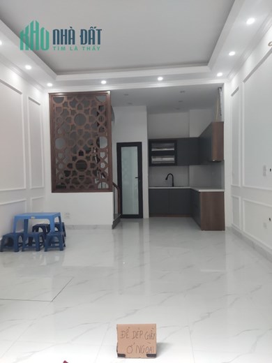 Bán nhà ngõ 279 Phố Đội Cấn, Ba Đình dt 35 m2 x 5 t mới tinh giá 5,39 tỷ