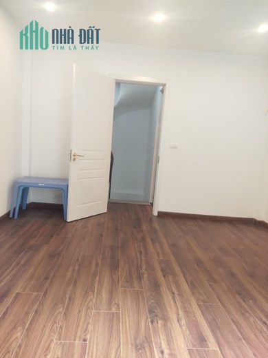Bán nhà ngõ 279 Phố Đội Cấn, Ba Đình dt 35 m2 x 5 t mới tinh giá 5,39 tỷ