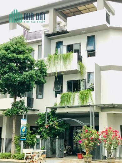 Cho thuê nhà đường Nguyễn Văn Tuôi, Bến Lức, nội thất mới làm