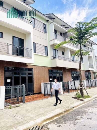 Bán nhà 3 tầng trục thông 90m2 chỉ từ 4 tỷ xxx cách Long Biên 10km
