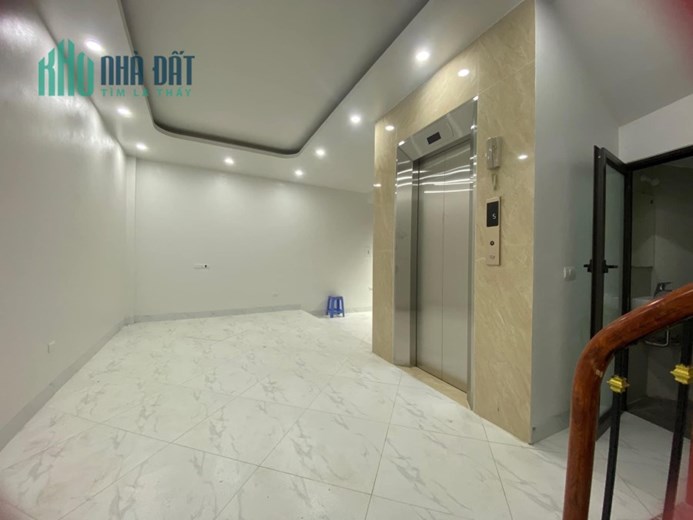 Bán nhà Thụy Khuê Tây Hồ 5 tỷ 7, thang máy 34m2 , bãi ô tô gần nhà