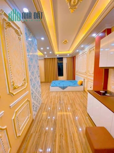 Một nhà ra phố Pháo Đài Láng Đống Đa 42m 7 tầng nhà đẹp ngõ thông gần ô tô chỉ 6.1 tỷ lh  0975124520