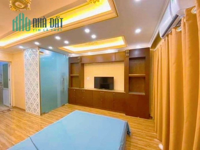 Một nhà ra phố Pháo Đài Láng Đống Đa 42m 7 tầng nhà đẹp ngõ thông gần ô tô chỉ 6.1 tỷ lh  0975124520