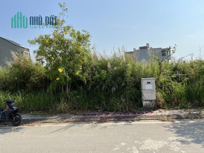 Bán đất Trường Lưu Centana Quan 9, DT66m2,giá 3.3 tỷ thường lượng. LH0933660119