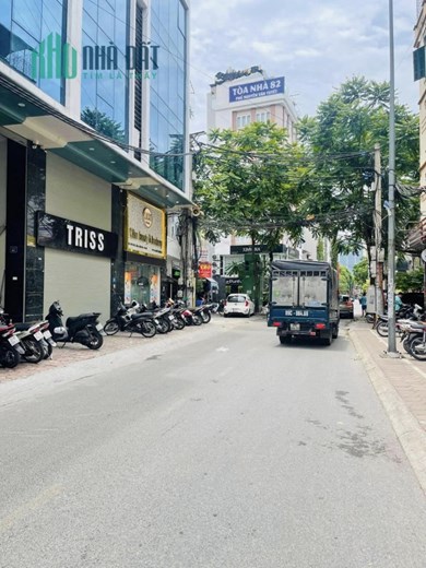 Bán gấp 242m2 đất full thổ cư mặt phố Nguyễn Văn Tuyết, Đống Đa, Hà Nội. Mặt tiền 10m siêu đẹp. Vỉa