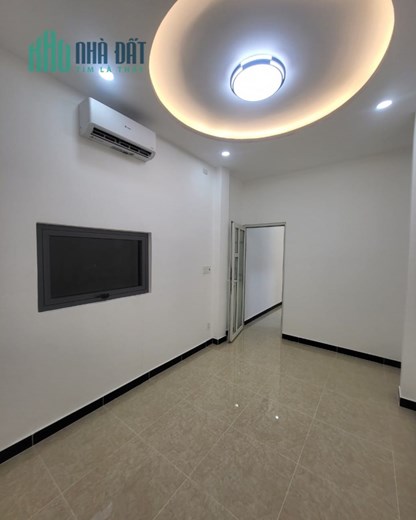 TUY LÝ VƯƠNG - QUẬN 8 - 3 TẦNG BTCT - NHÀ ĐẸP LUNG LINH - TẶNG TOÀN BỘ NỘI THẤT XỊN - NHÀ TRỐNG