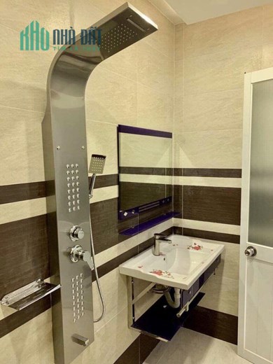 Bán Gấp Nhà MT 8M, Lê Văn Chí, Linh Trung, DT78M, Ngay BV Thủ Đức, Giá Nhỉnh 6 Tỷ