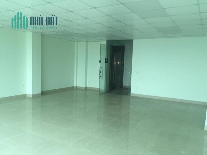 Chính chủ cho thuê nhà Mặt phố Lê Trọng Tấn - Hà Đông (gần ngã tư đèn đỏ văn phú giao lê trọng tấn).