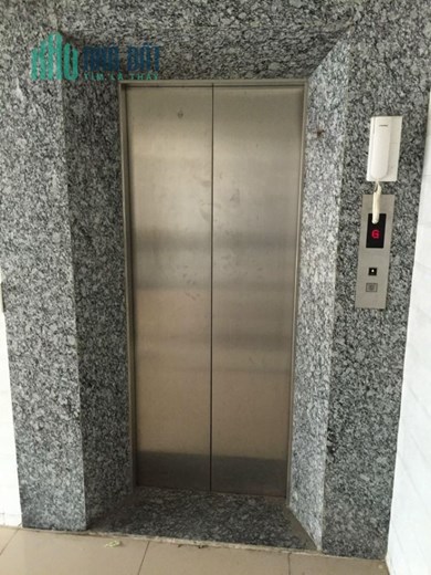 Chính chủ cho thuê nhà Mặt phố Lê Trọng Tấn - Hà Đông (gần ngã tư đèn đỏ văn phú giao lê trọng tấn).