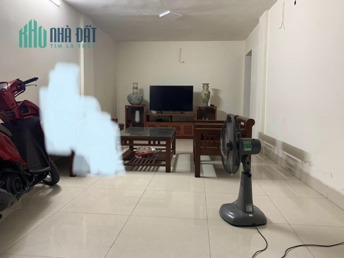 Bán ngôi nhà 65m2 phố An Dương, Tây Hồ Ô tô đỗ cổng 5 phòng ngủ Ngõ Ô tô tránh 10m 6.6 Tỷ