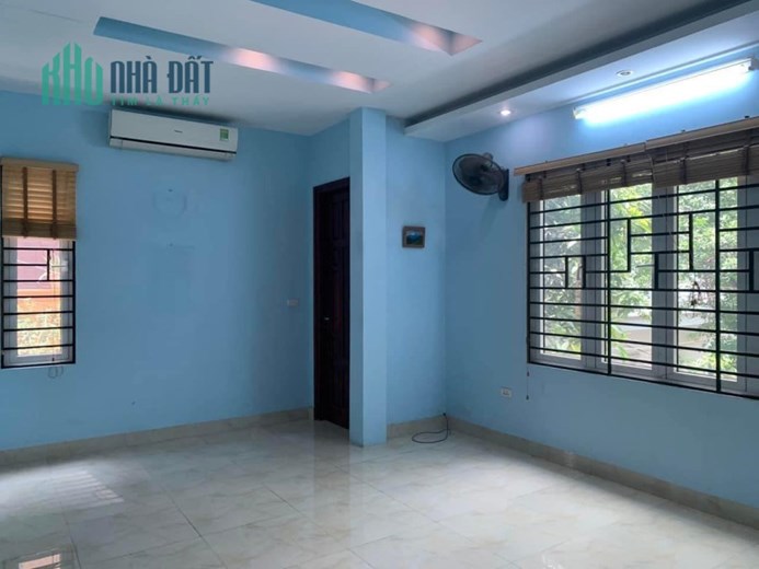 Bán nhà Phạm Ngọc Thạch P/Lô  vỉa hè 3 ô tô tránh, Dt 55m x 5.5t, mt 6.6m, 11 tỷ.