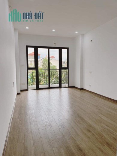 100 TRIỆU CỌC NGAY NHÀ MỚI NGÕ 38 XUÂN LA 5 TẦNG KÍNH KONG Ô TÔ NGAY HỒ TÂY NHANH CHÂN KHÔNG CHỦ