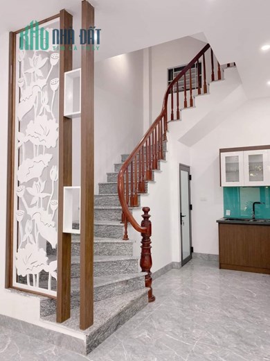 100 TRIỆU CỌC NGAY NHÀ MỚI NGÕ 38 XUÂN LA 5 TẦNG KÍNH KONG Ô TÔ NGAY HỒ TÂY NHANH CHÂN KHÔNG CHỦ