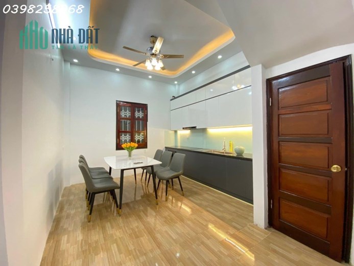 BÁN NHÀ KHÂM THIÊN, 50m2x 4T, MT5m, Ô TÔ ĐỖ CỔNG, KINH DOANH, CHỈ NHỈNH 4 TỶ