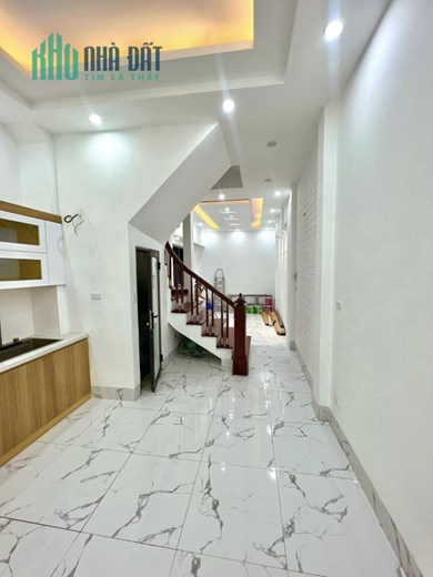 Bán Nhà Riêng Yên Hòa 5 tầng, mặt tiền 10m, ô tô, ngõ thông, view thoáng ở sướng 5.95 tỷ.