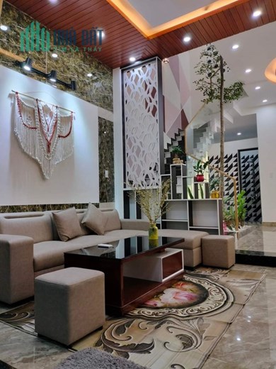 Bán nhà 2 tầng 2 mê sát đường Hoàng Thị Loan, Hòa Minh, Liên Chiểu, Đà Nẵng